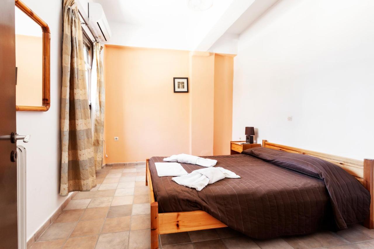 One Bedroom Apartment With Kitchenette# 12 A Raches  Exteriör bild